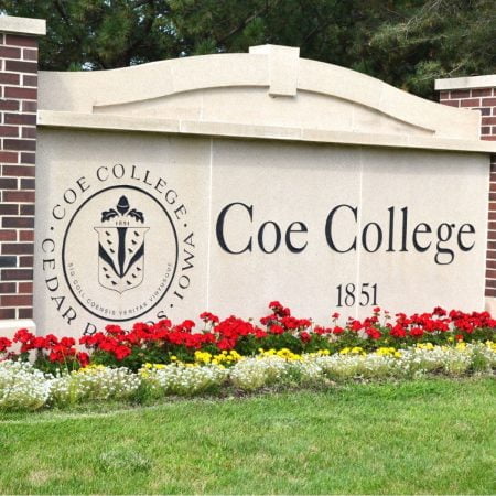 Global Leadership Scholarship 2023 at Coe College in USA