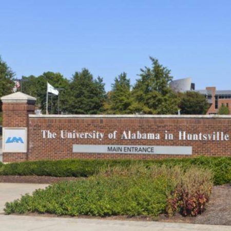Huntsville Competitive scholarships 2023 at University of Alabama in USA