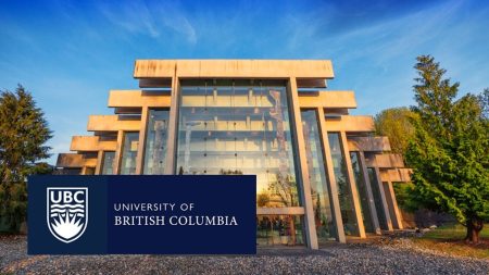 International Major Entrance Scholarship 2024 at UBC