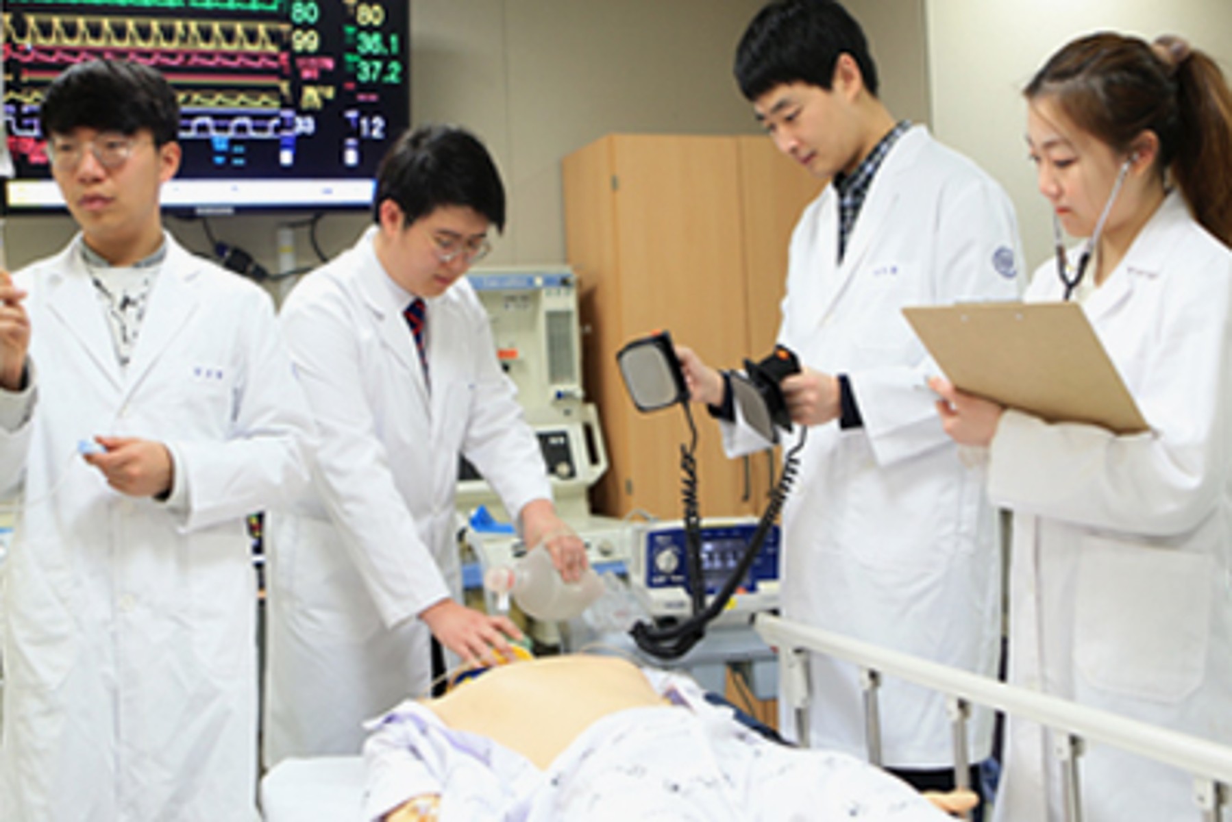 MBBS In South Korea: Entry Requirements, Free Tuition, Scholarships